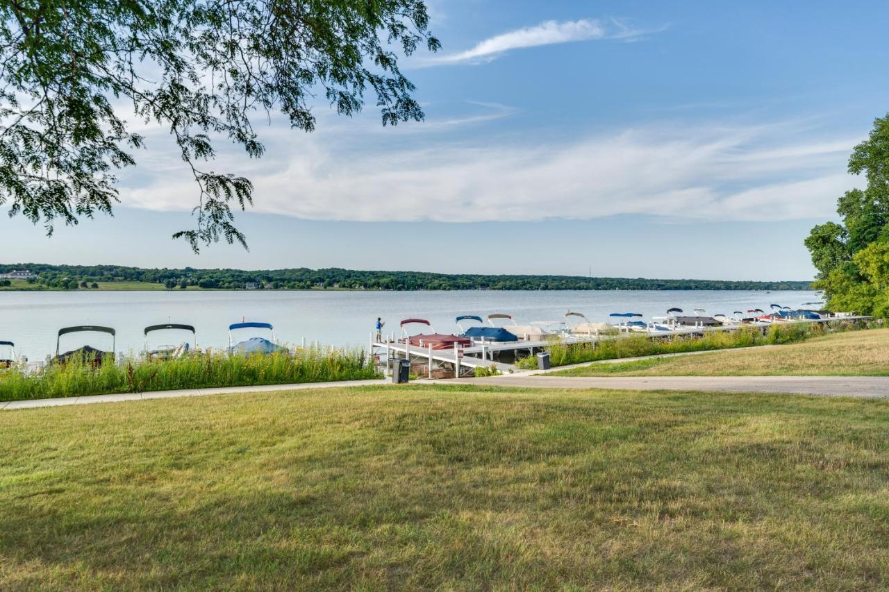 Elegant 4-Season Lake Geneva Condo With Fireplace! Exterior photo